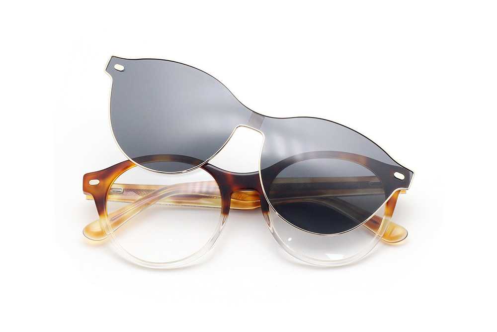 Welcome to the world of exquisite eyewear, where style meets sophistication! Introducing our latest masterpiece: the Double-Color Acetate Front Sunglasses.